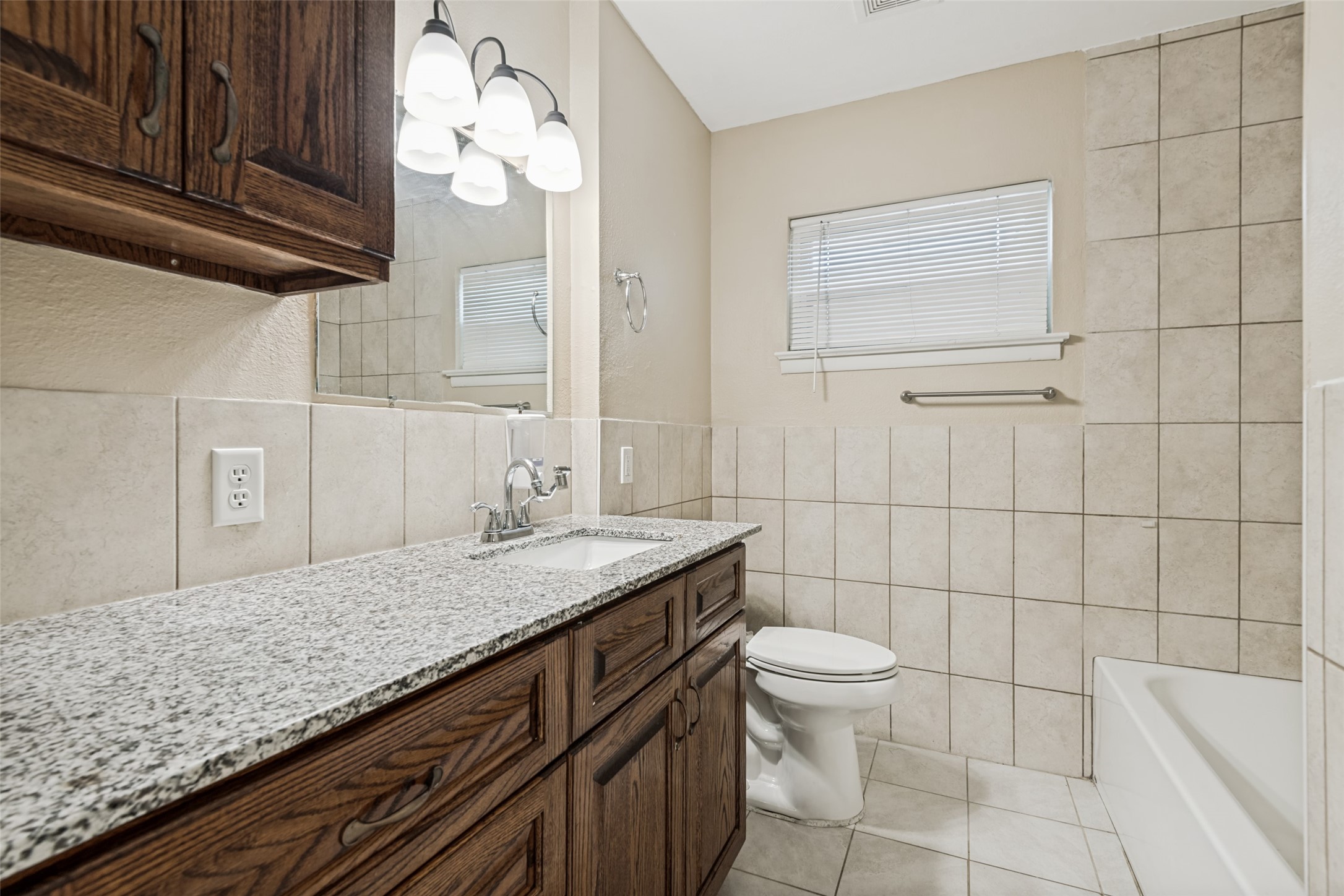 221 Leighton Drive Terrell TX 75160