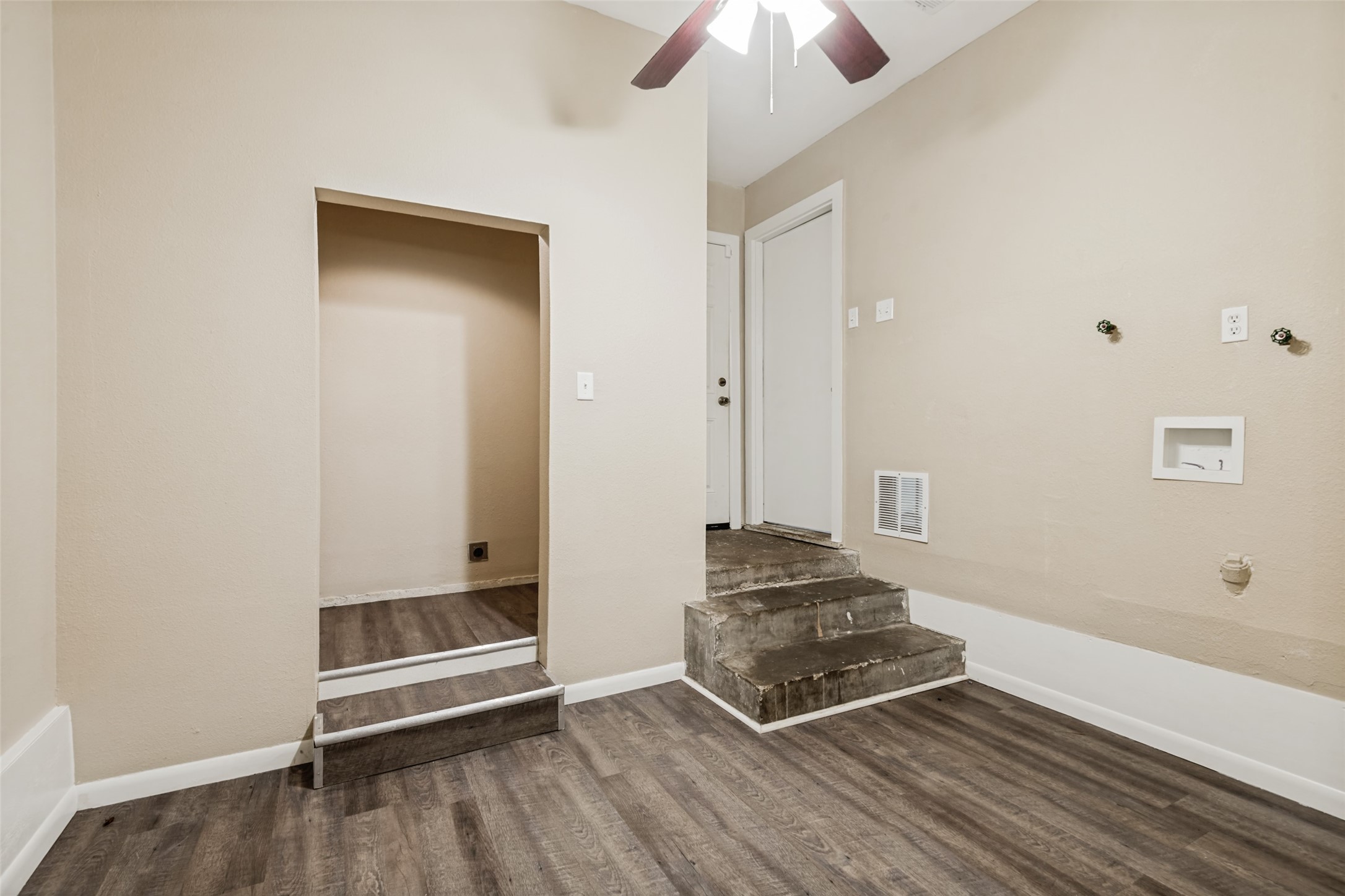 221 Leighton Drive Terrell TX 75160