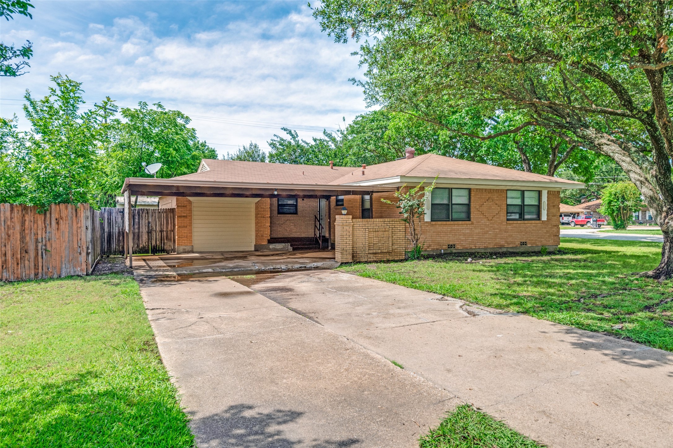 221 Leighton Drive Terrell TX 75160