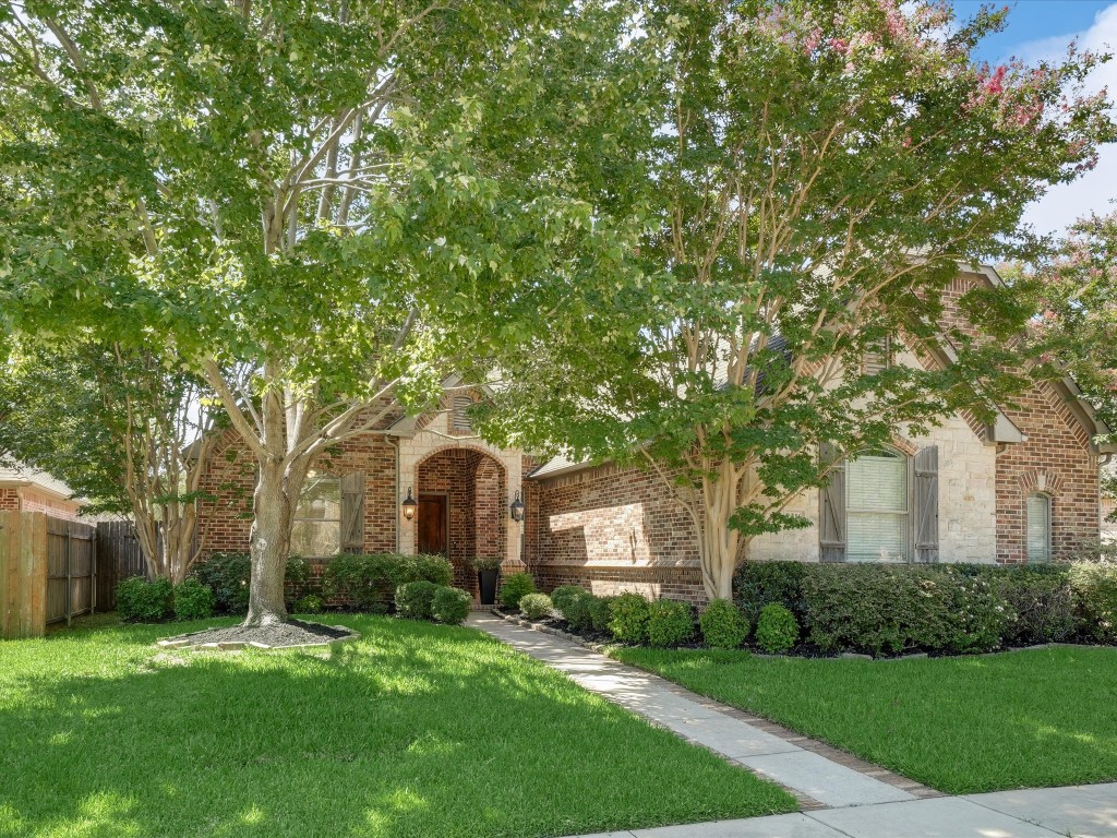 8316 Southridge Court North Richland Hills TX 76182