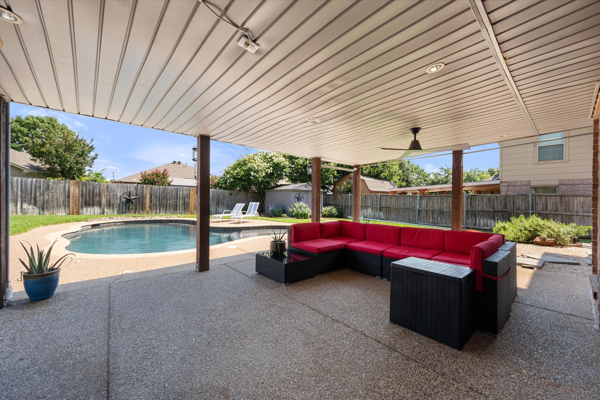 4111 Highgrove Drive Arlington TX 76001