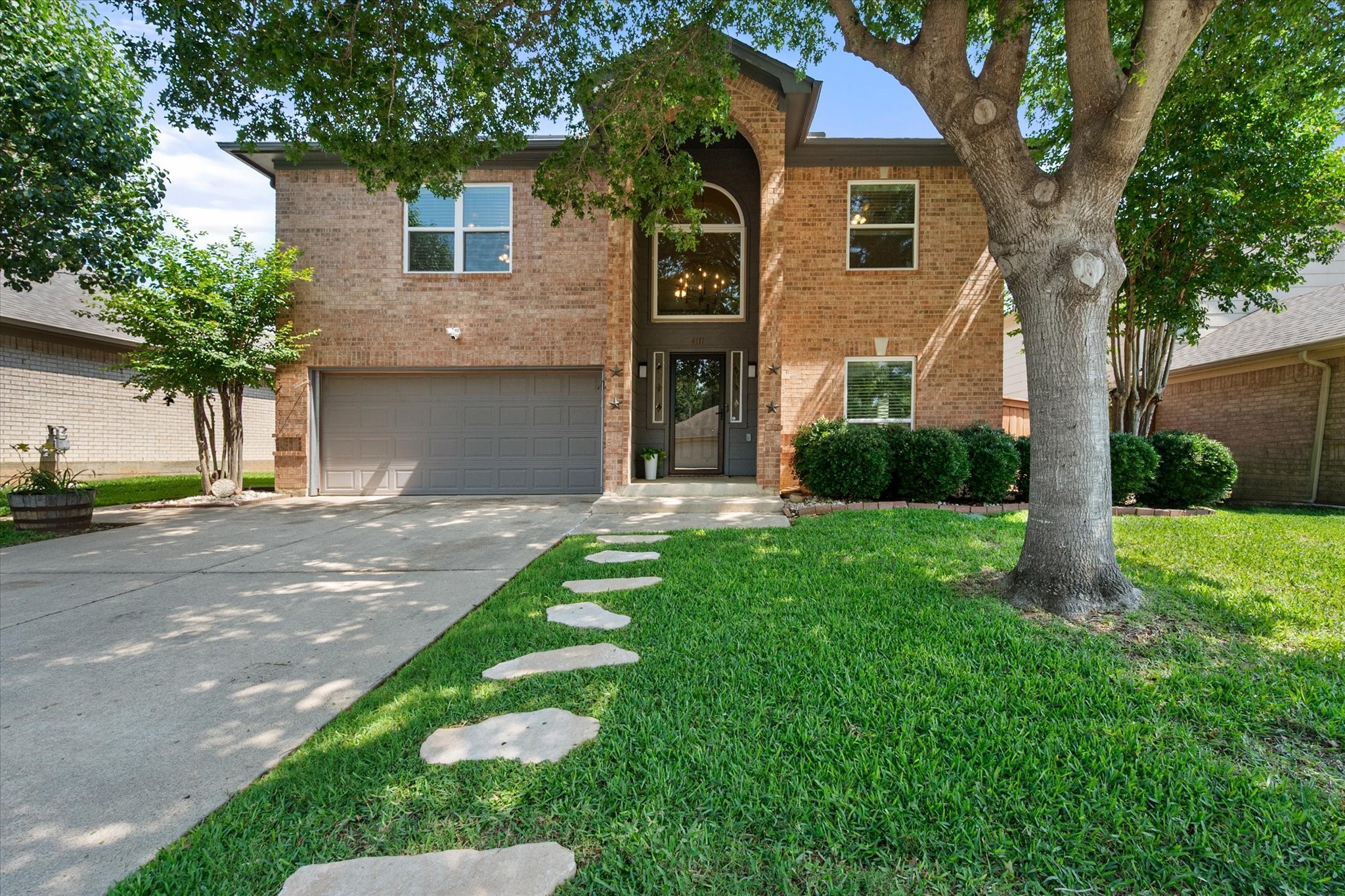 4111 Highgrove Drive Arlington TX 76001