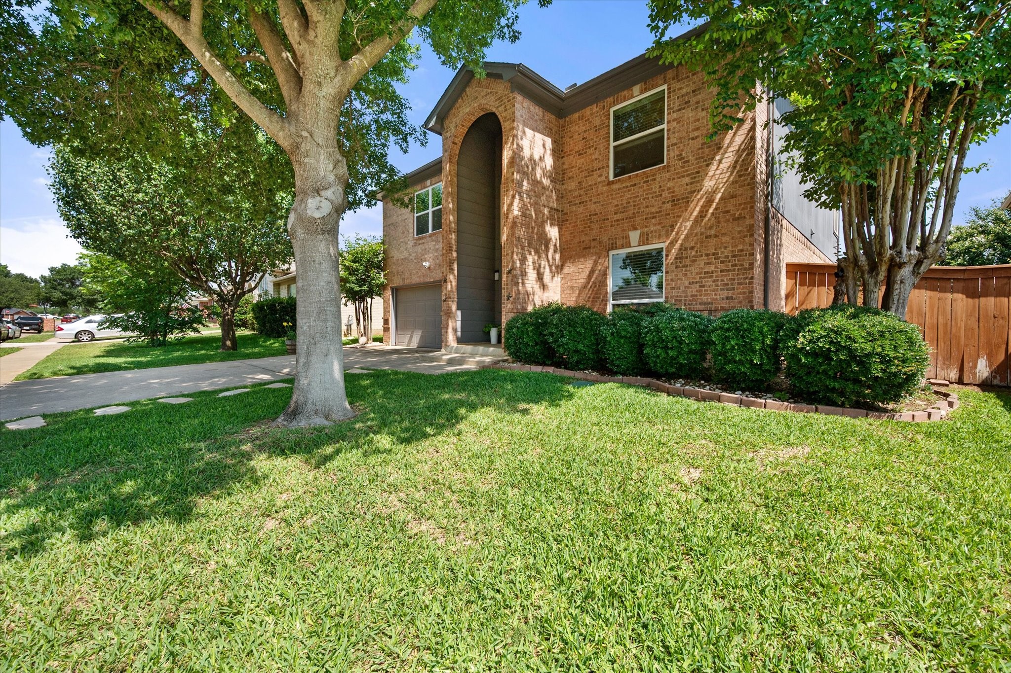 4111 Highgrove Drive Arlington TX 76001