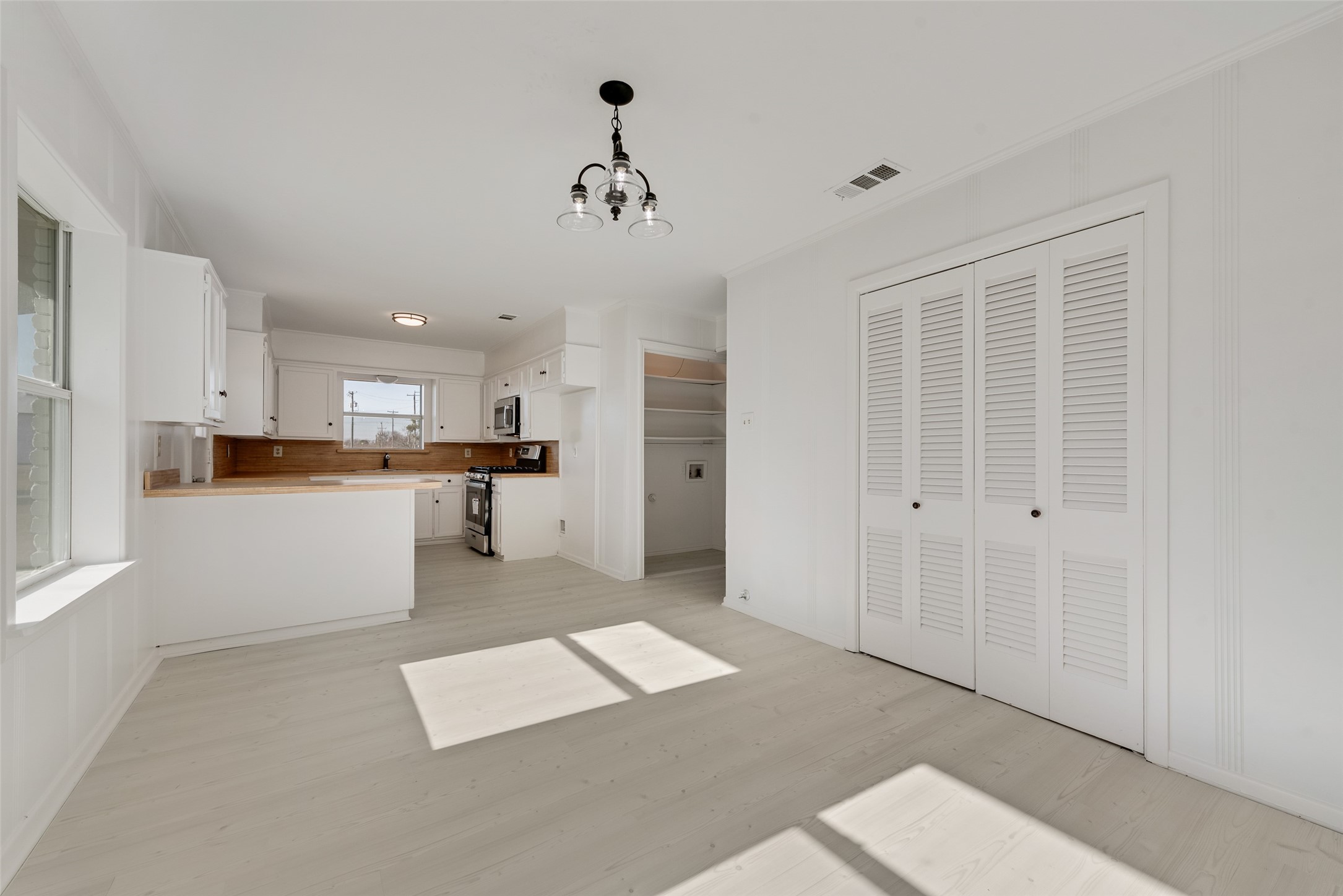 101 E Marshall Street Palmer TX 75152
