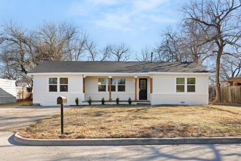 122 Brewster Street Robinson TX 76706