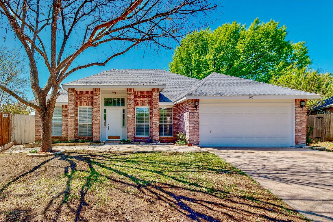 920 Rio Vista Lane Arlington TX 76017