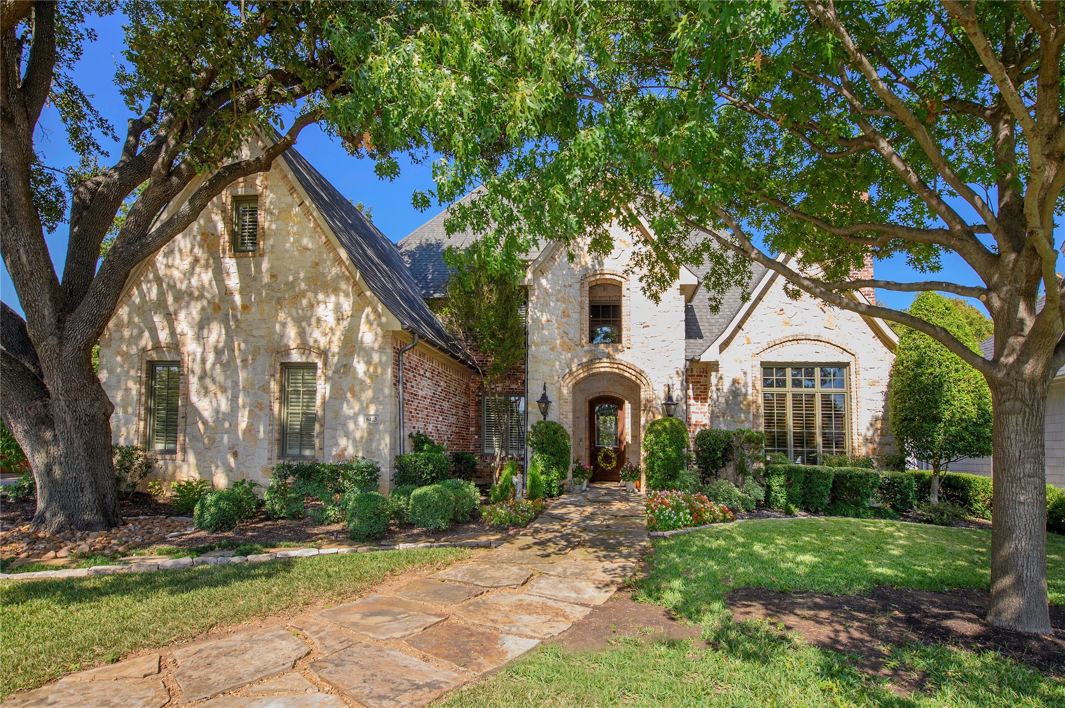 6423 Stichter Avenue Dallas TX 75230