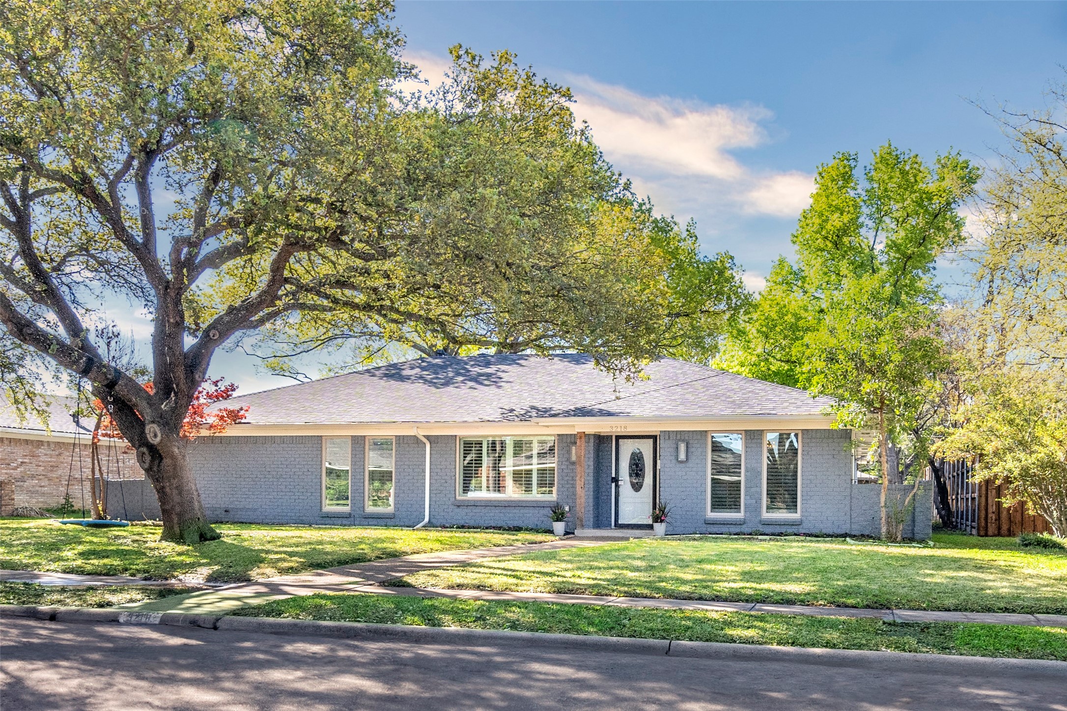 3218 Flowerdale Lane Dallas TX 75229