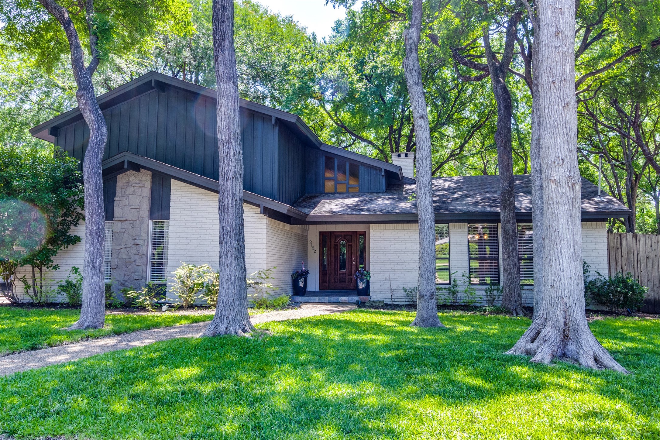 9132 Mercer Drive Dallas TX 75228