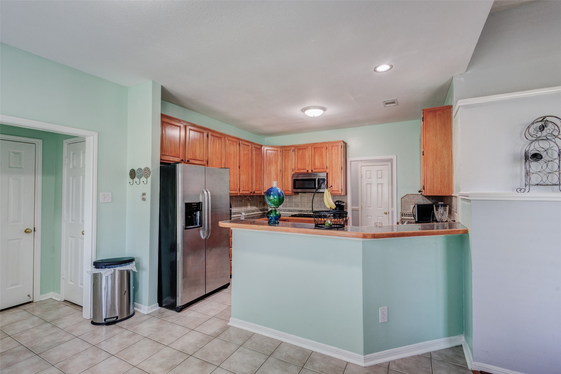 1403 Dutchman Creek Drive Desoto TX 75115