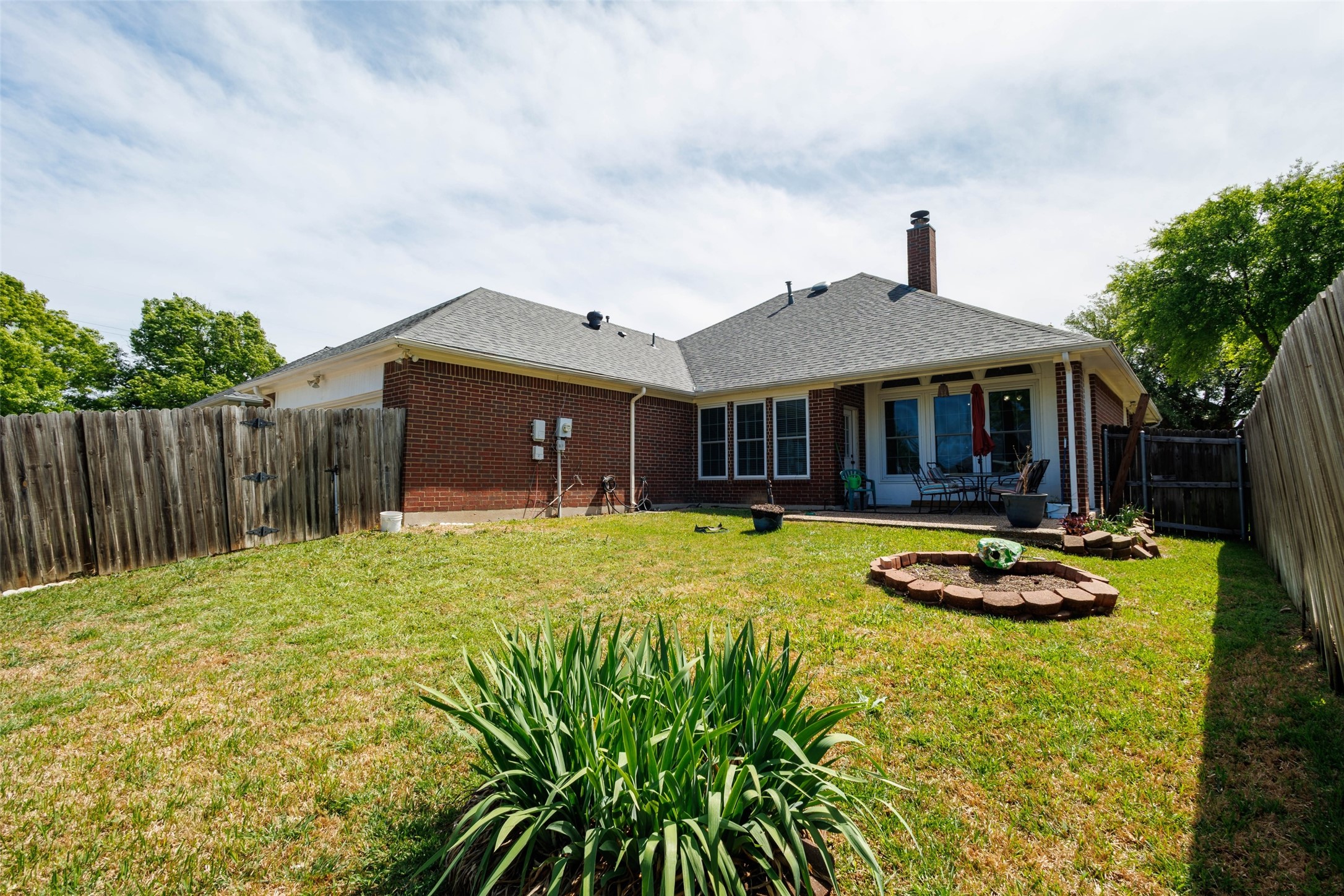 1403 Dutchman Creek Drive Desoto TX 75115