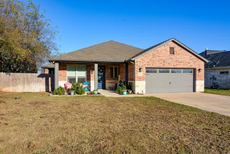 601 Mathew Street Grandview TX 76050