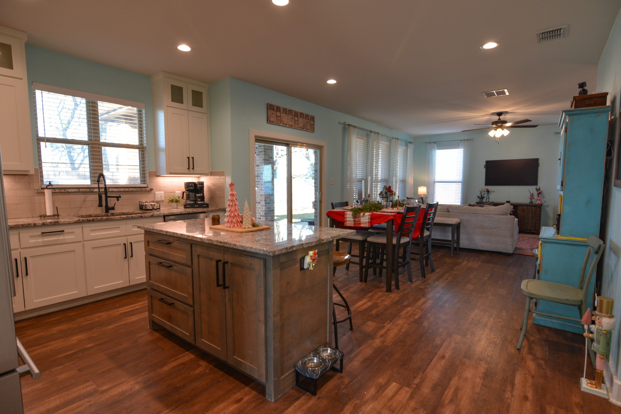 601 Mathew Street Grandview TX 76050