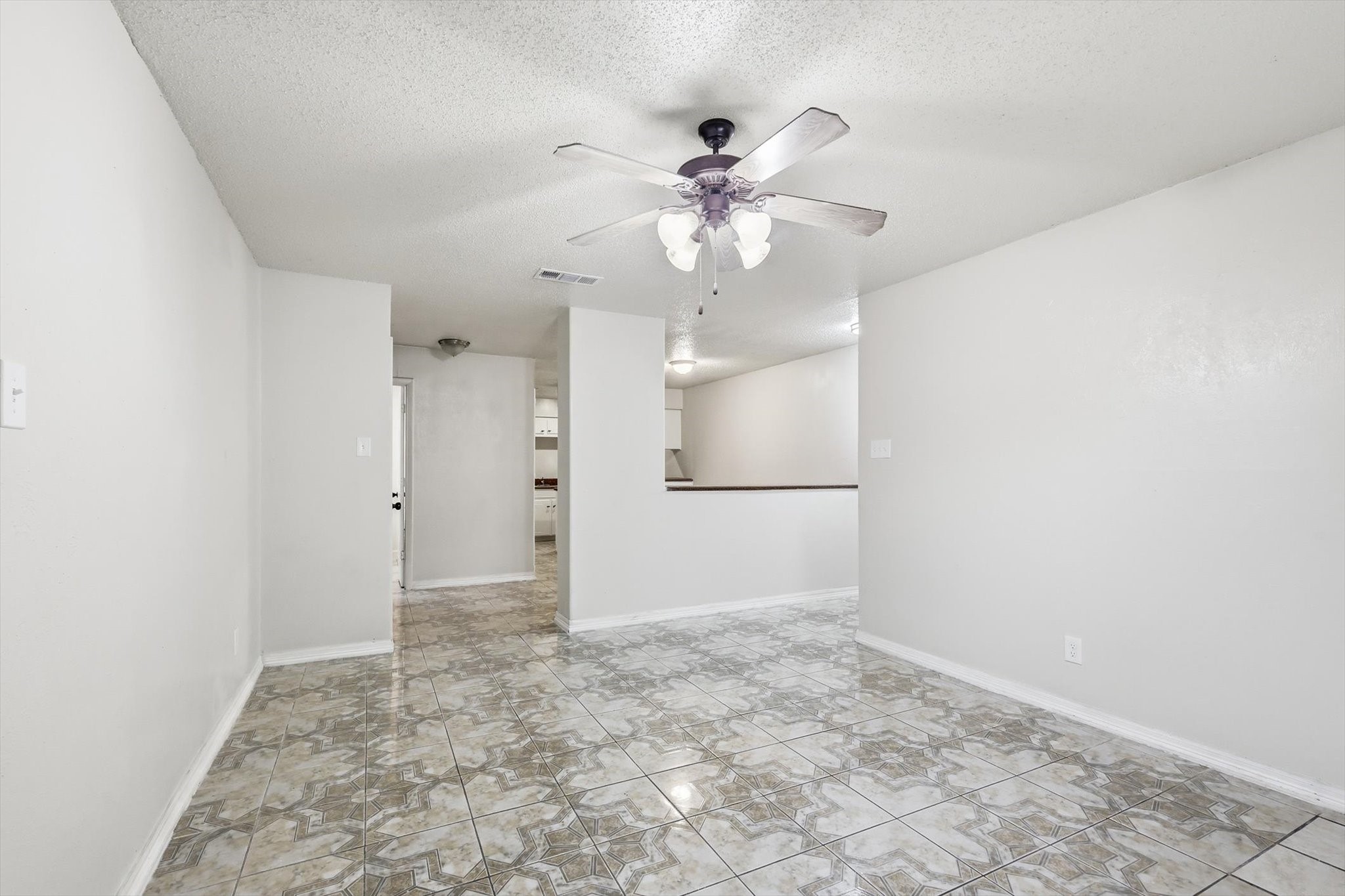 756 E Pecan Street Hurst TX 76053