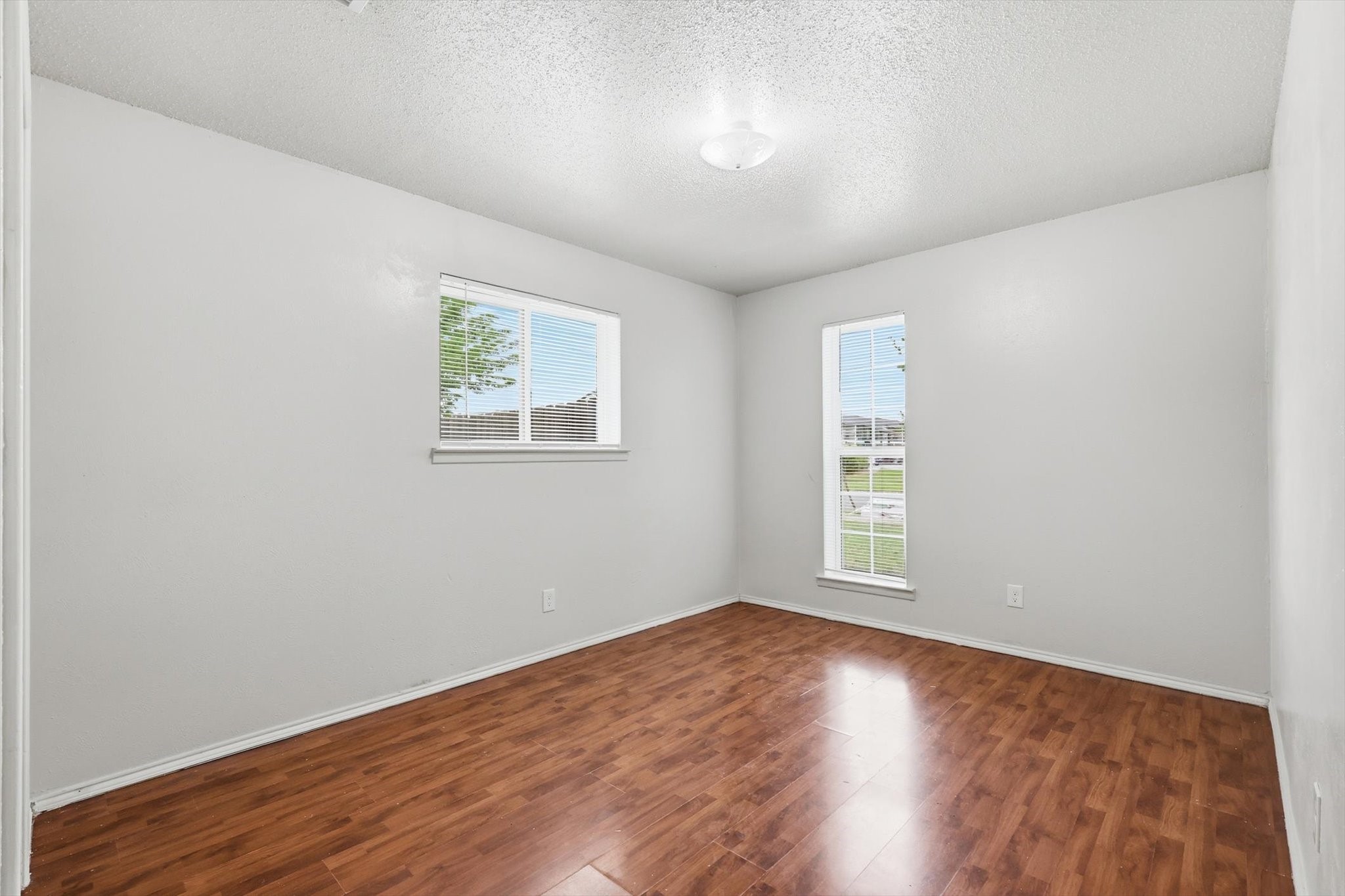756 E Pecan Street Hurst TX 76053