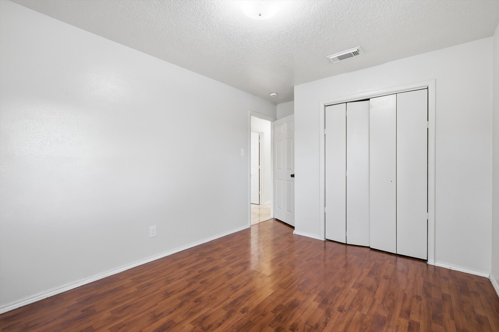 756 E Pecan Street Hurst TX 76053