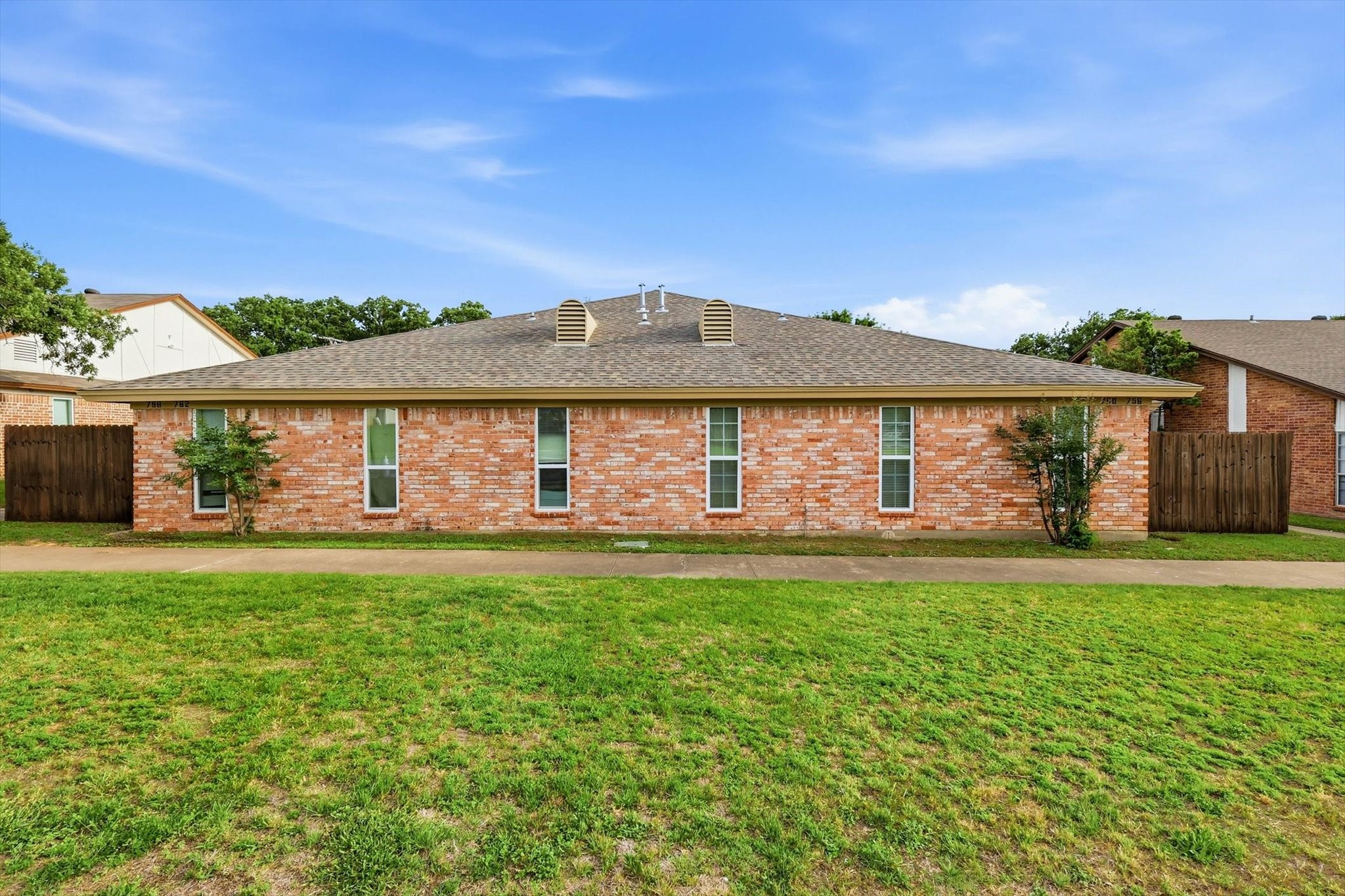 756 E Pecan Street Hurst TX 76053