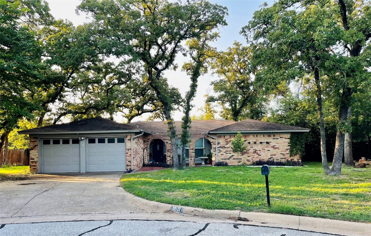 5511 Marshfield Court Arlington TX 76016