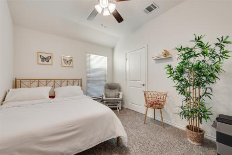 10501 Fountain Gate Street Aubrey TX 76227