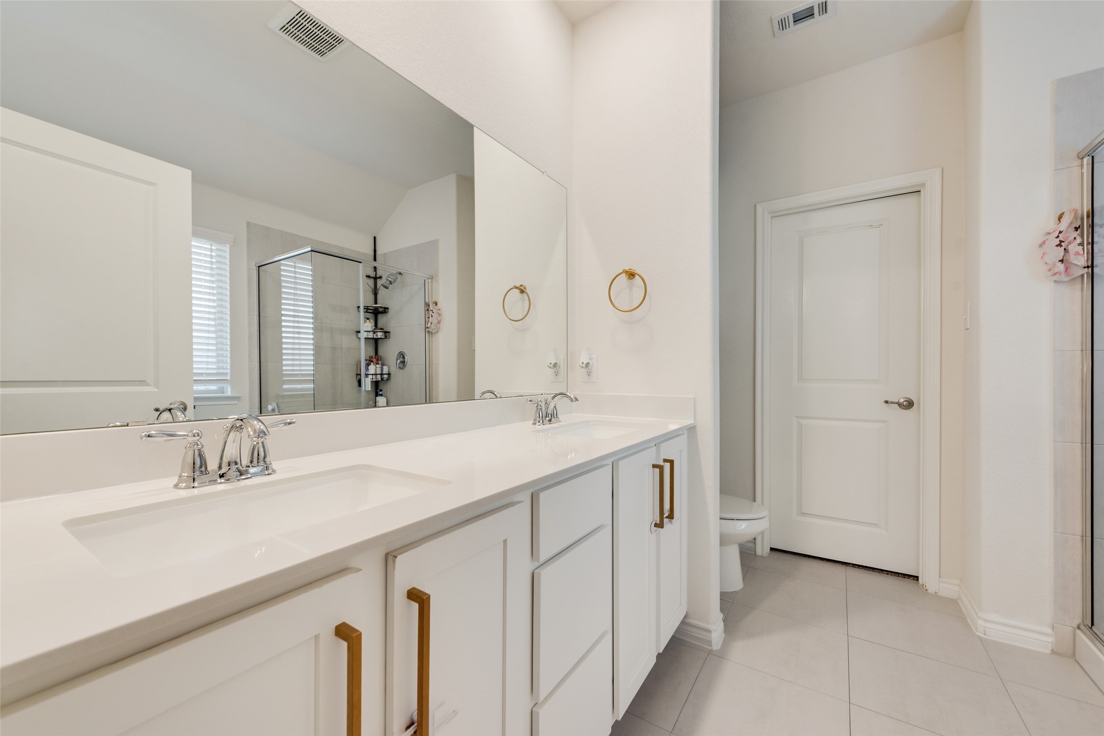 10501 Fountain Gate Street Aubrey TX 76227
