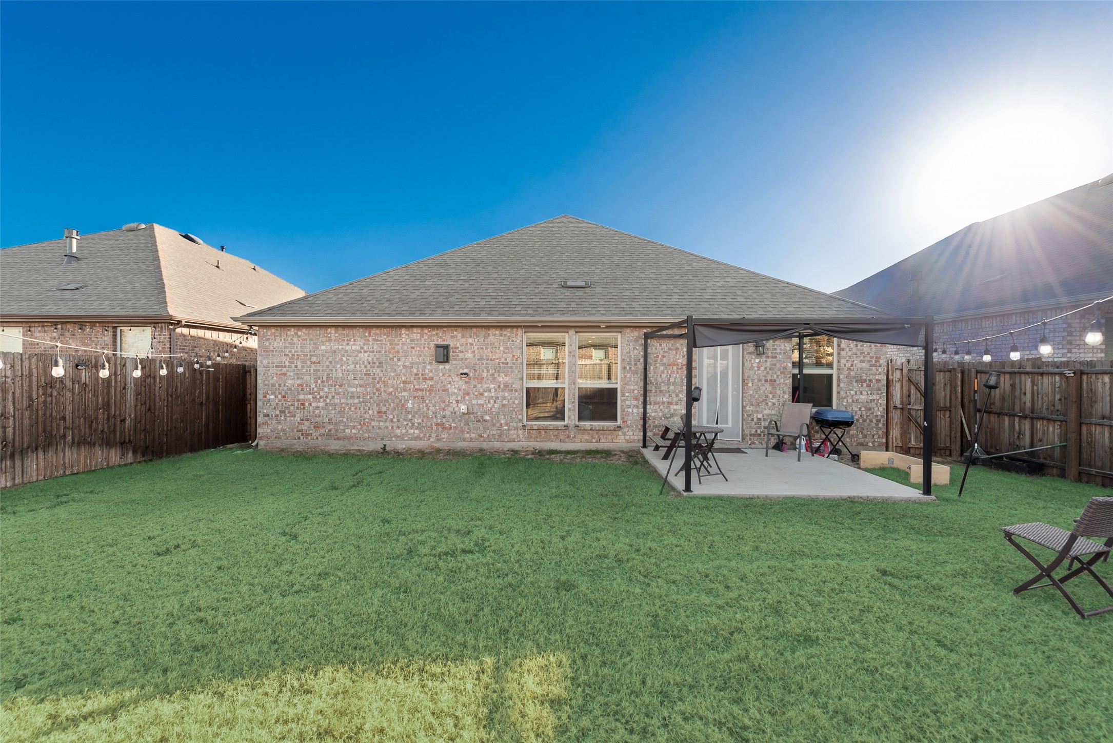 10501 Fountain Gate Street Aubrey TX 76227