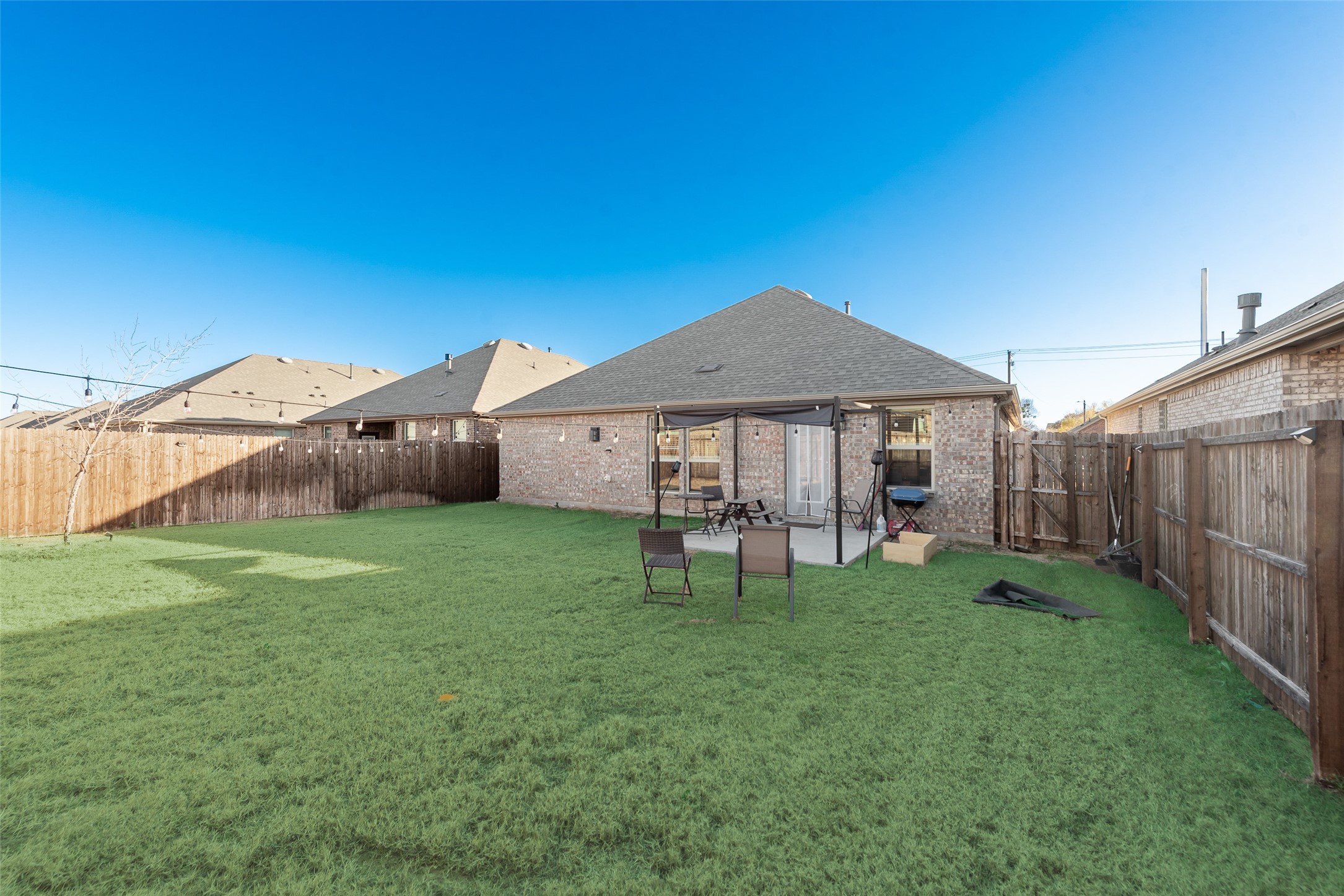 10501 Fountain Gate Street Aubrey TX 76227