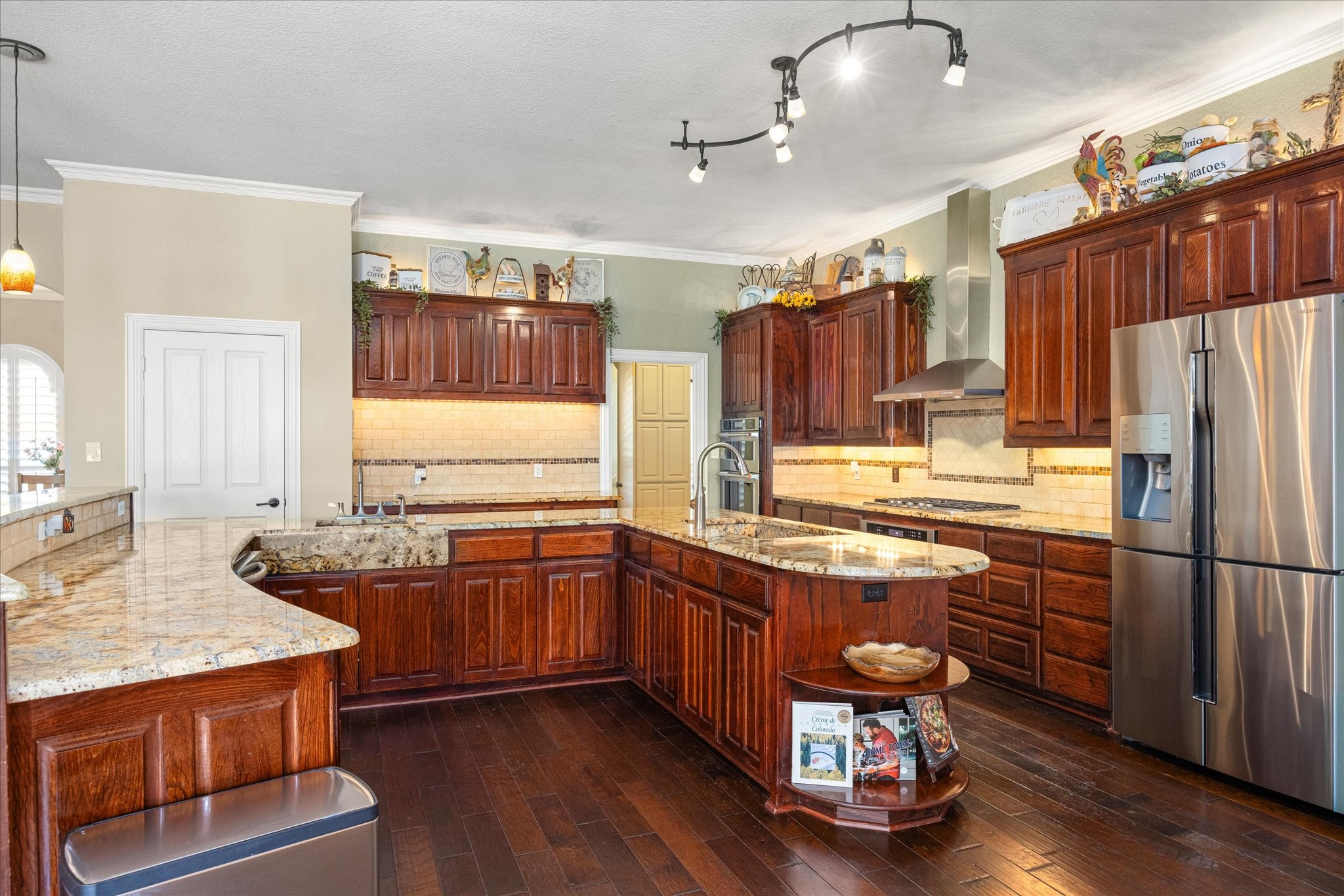 6410 Westover Drive Granbury TX 76049