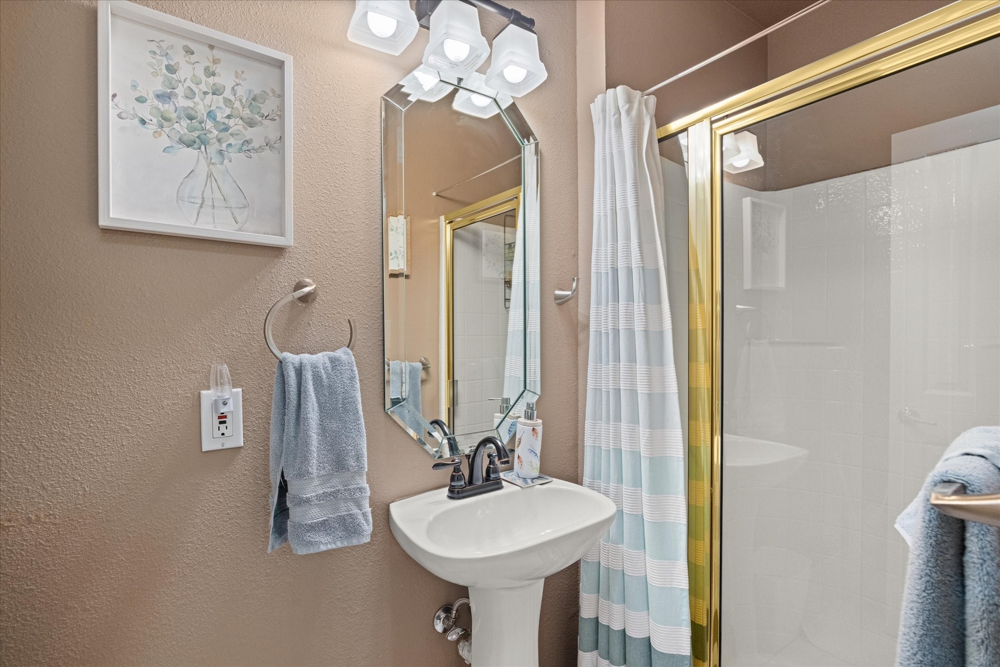 6410 Westover Drive Granbury TX 76049