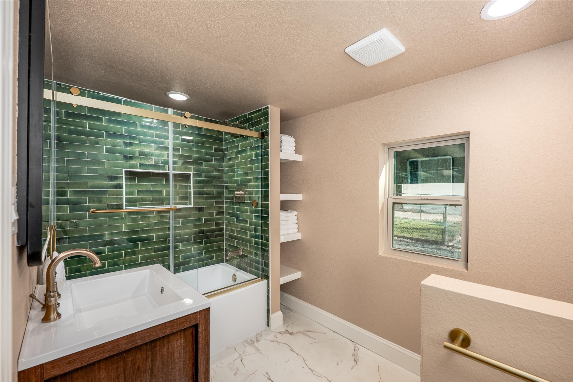 809 W Lamar Street Mckinney TX 75069