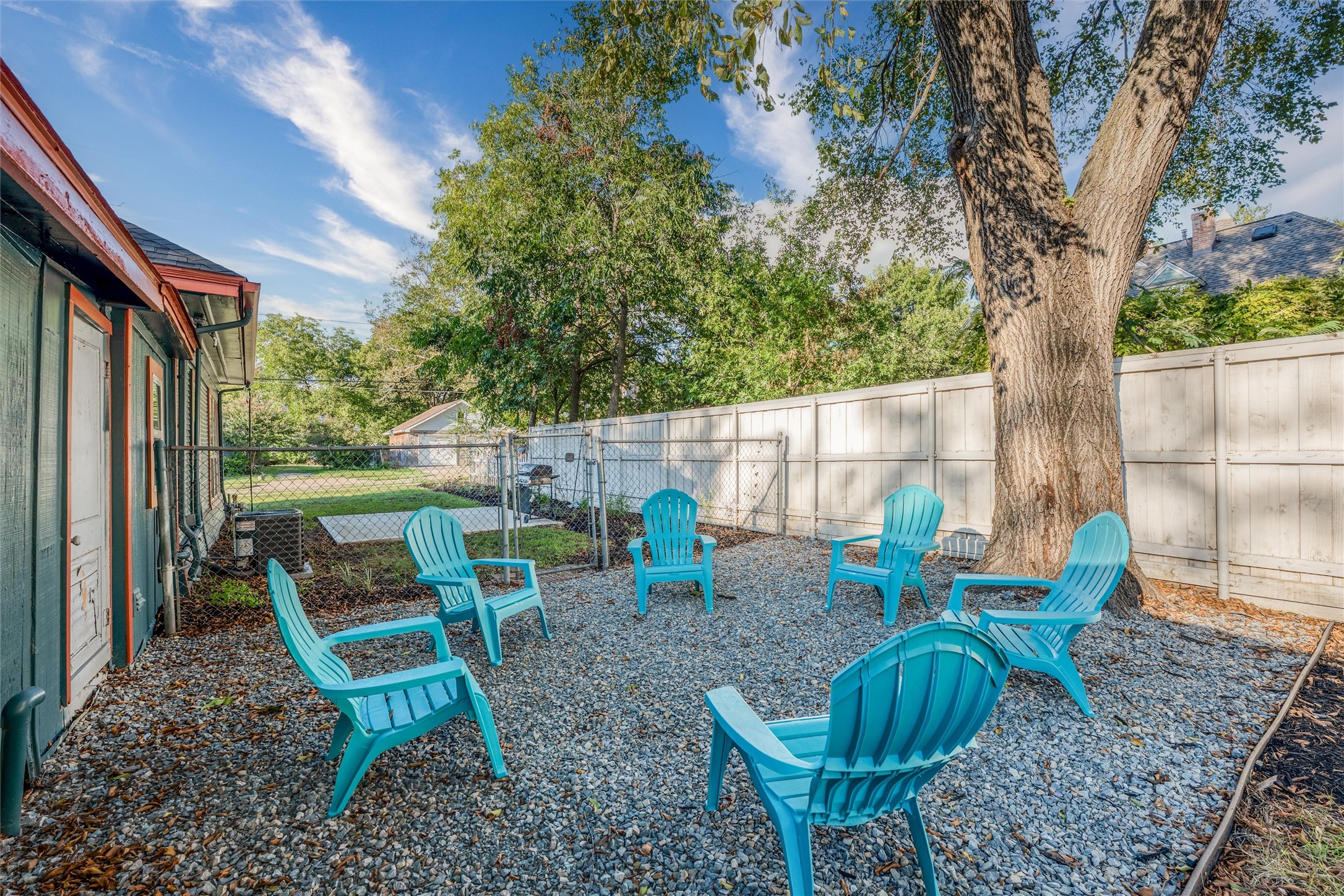 809 W Lamar Street Mckinney TX 75069