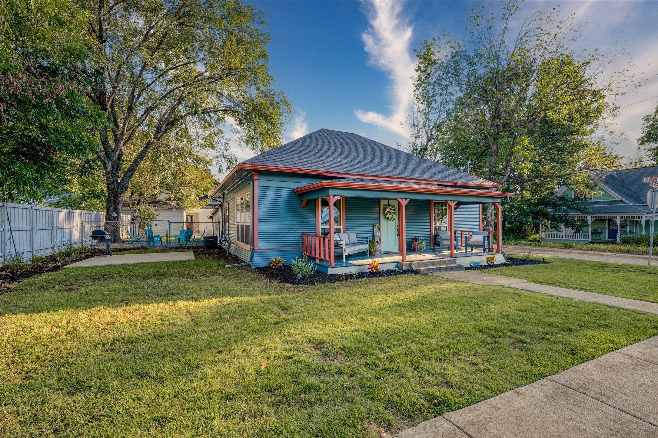 809 W Lamar Street Mckinney TX 75069