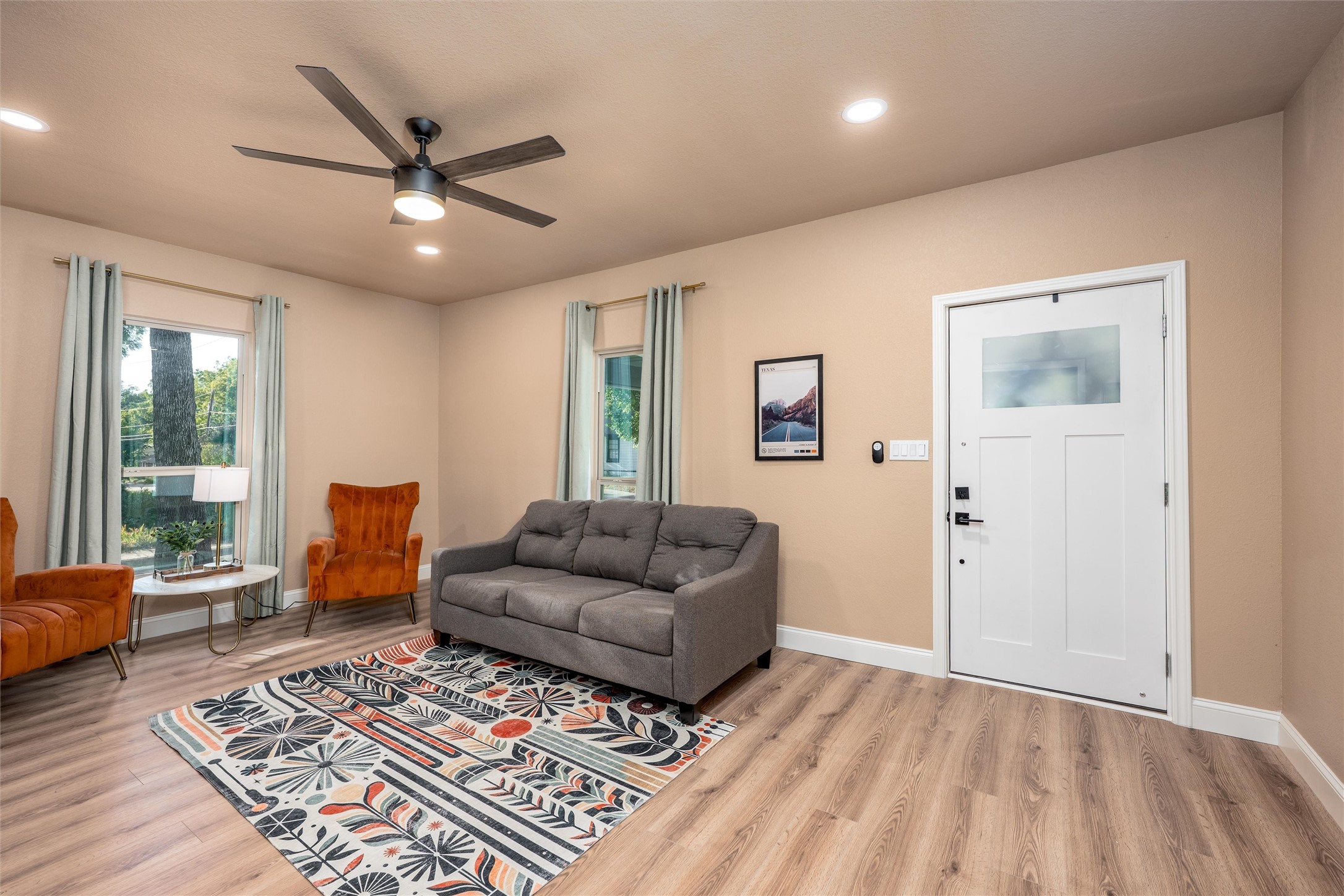 809 W Lamar Street Mckinney TX 75069