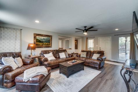 638 S Clark Road Cedar Hill TX 75104