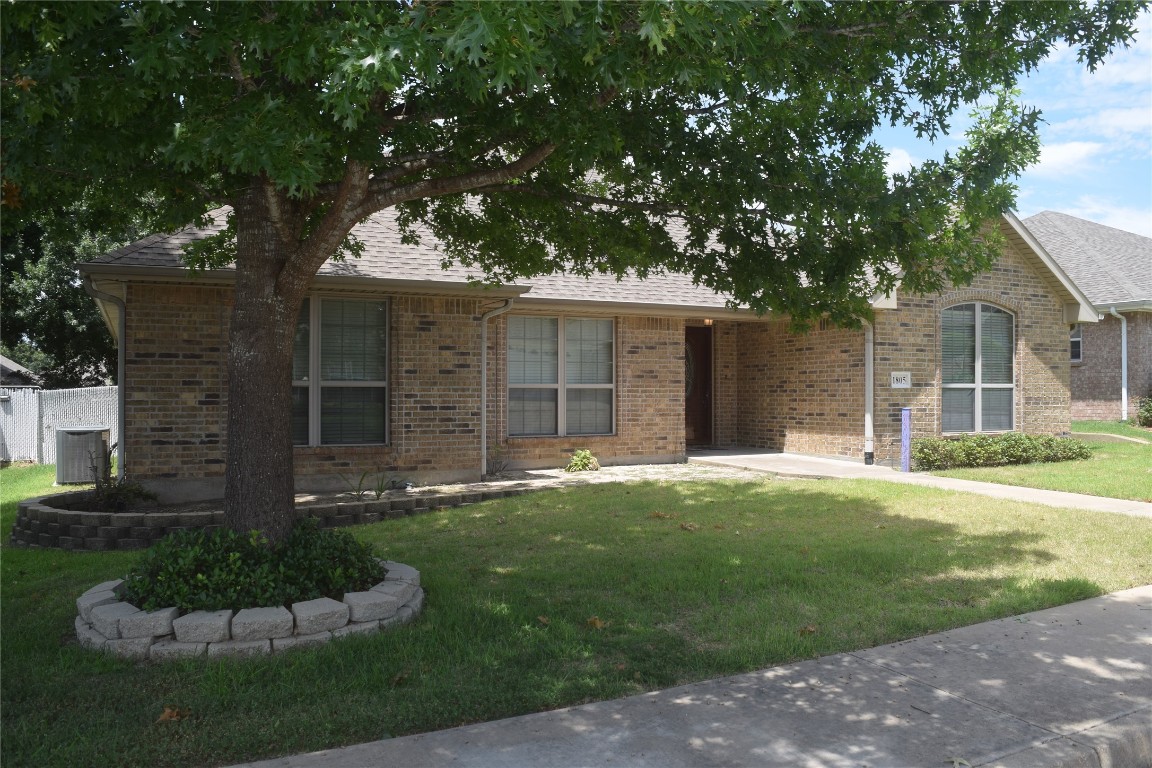 1805 Park Place Mineola TX 75773