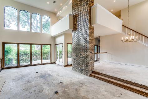 9 Queensview Court Dallas TX 75225