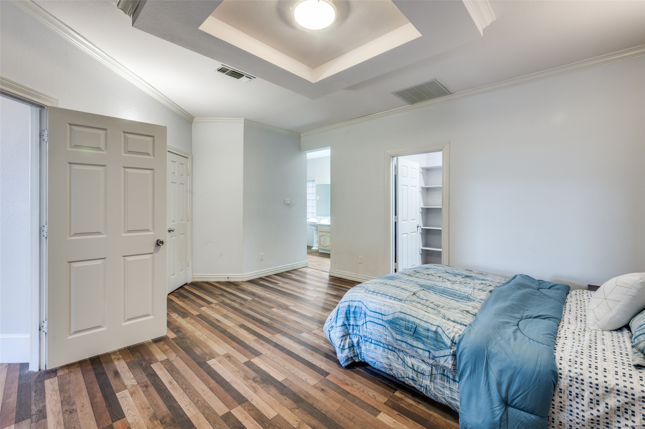 1805 Old Oak Drive Arlington TX 76012