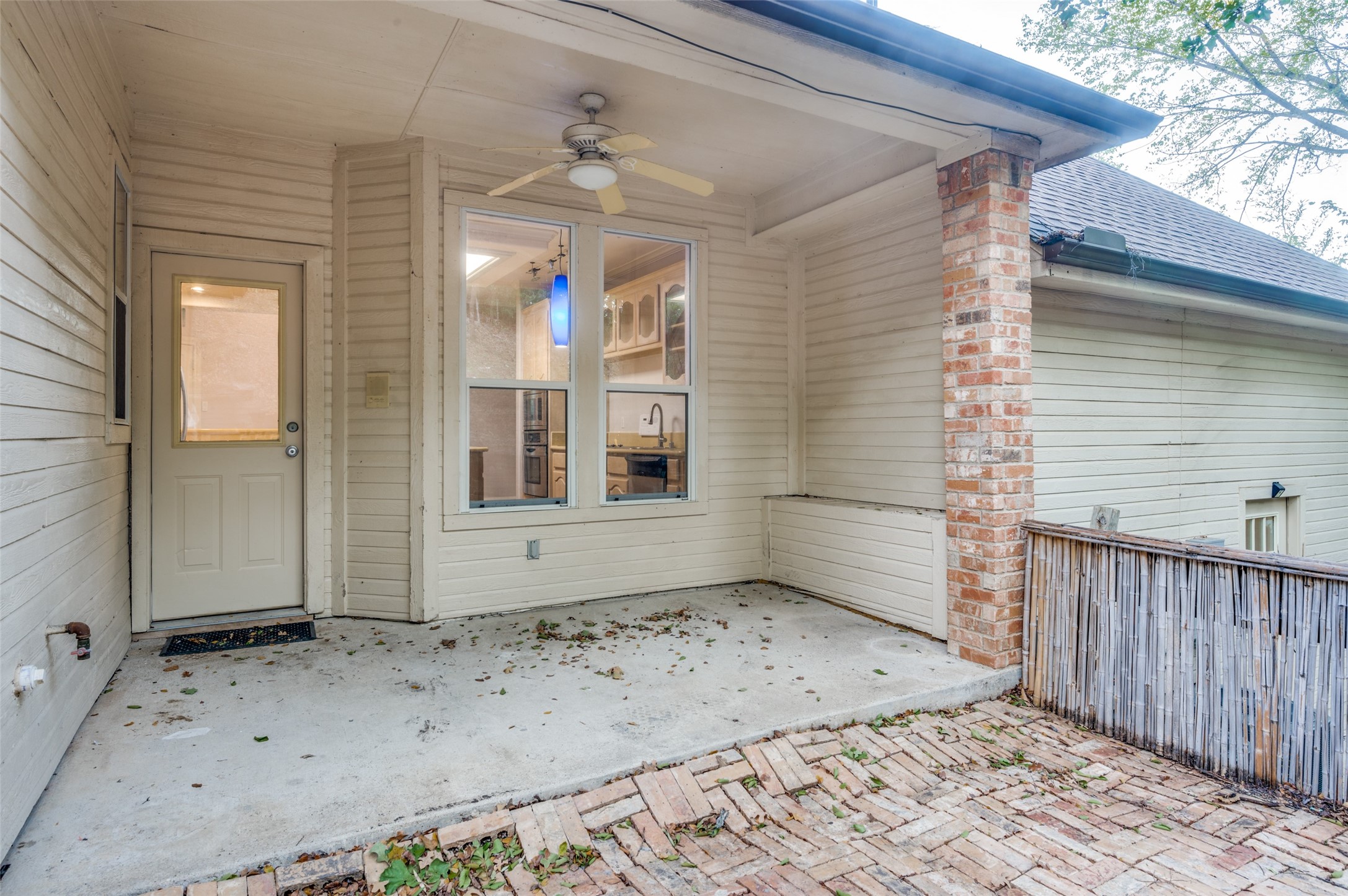 1805 Old Oak Drive Arlington TX 76012
