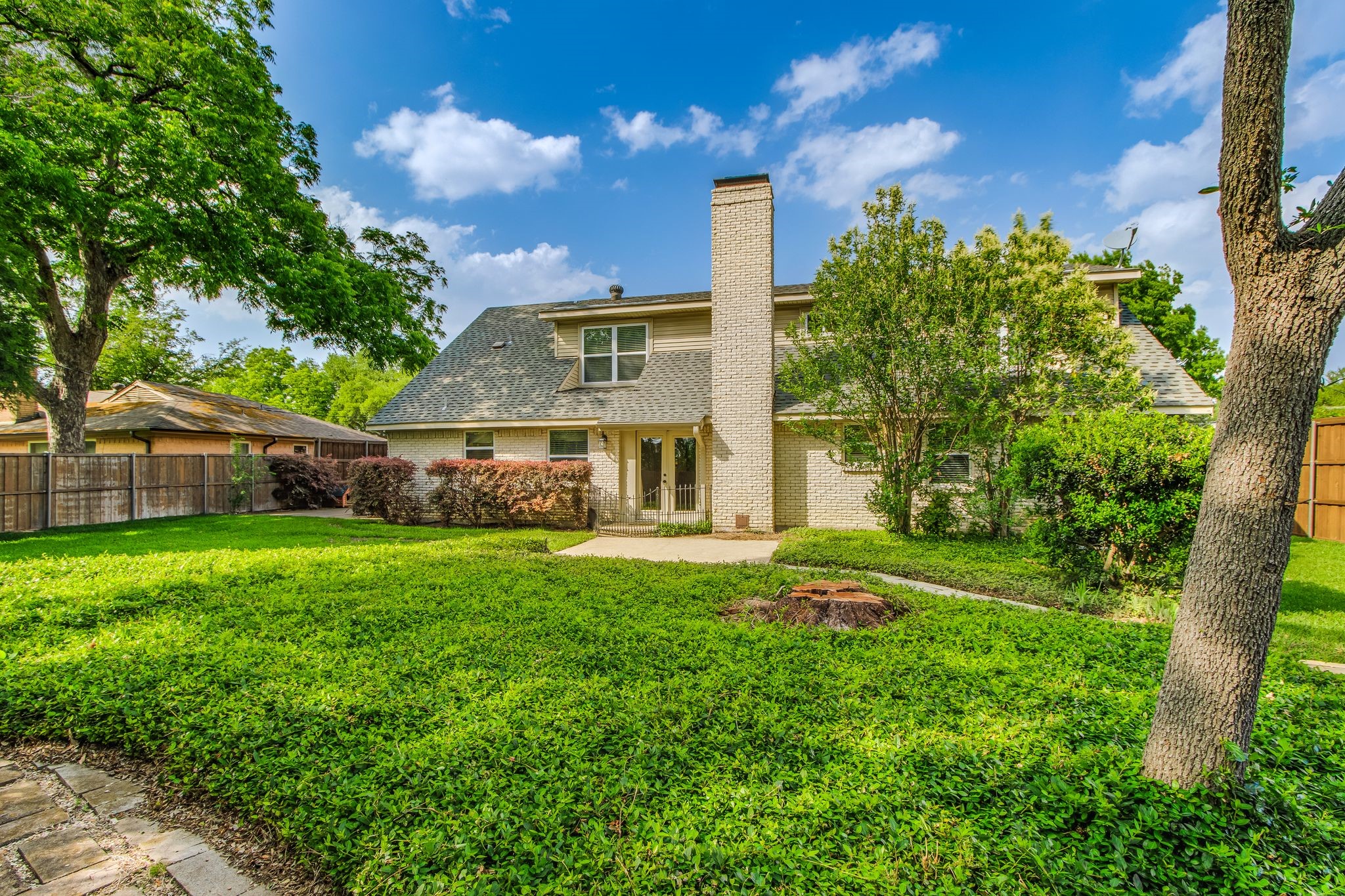 2772 Bay Meadows Circle Farmers Branch TX 75234