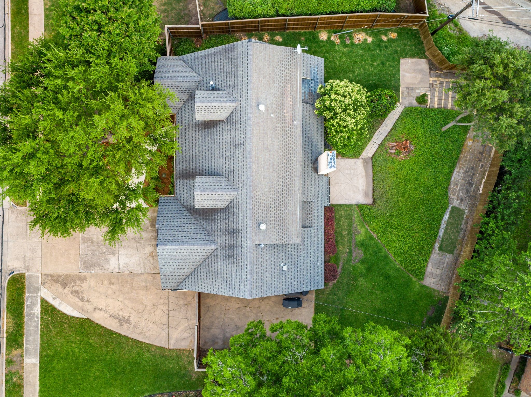 2772 Bay Meadows Circle Farmers Branch TX 75234