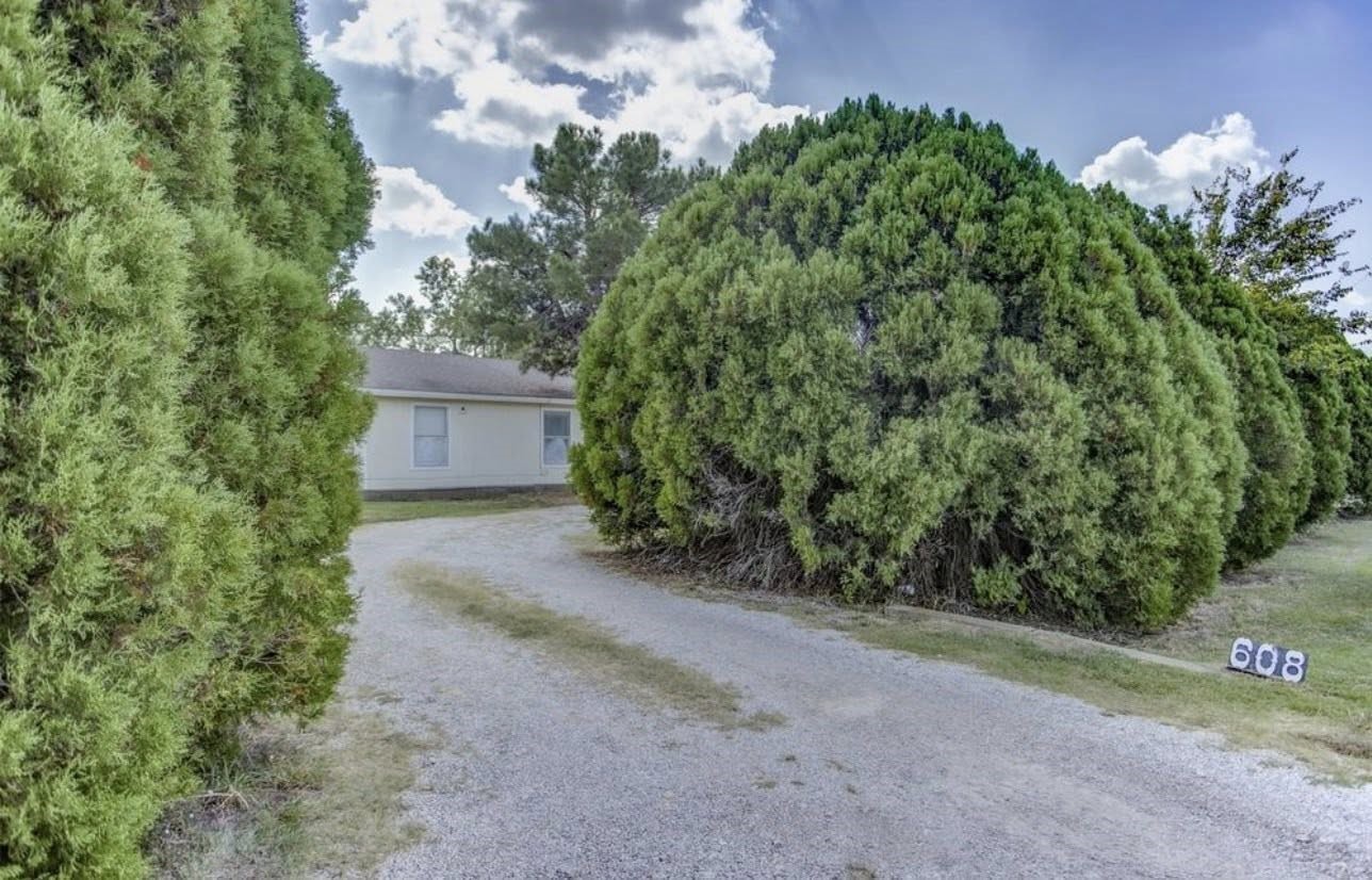 608 Beverly Drive Willow Park TX 76008