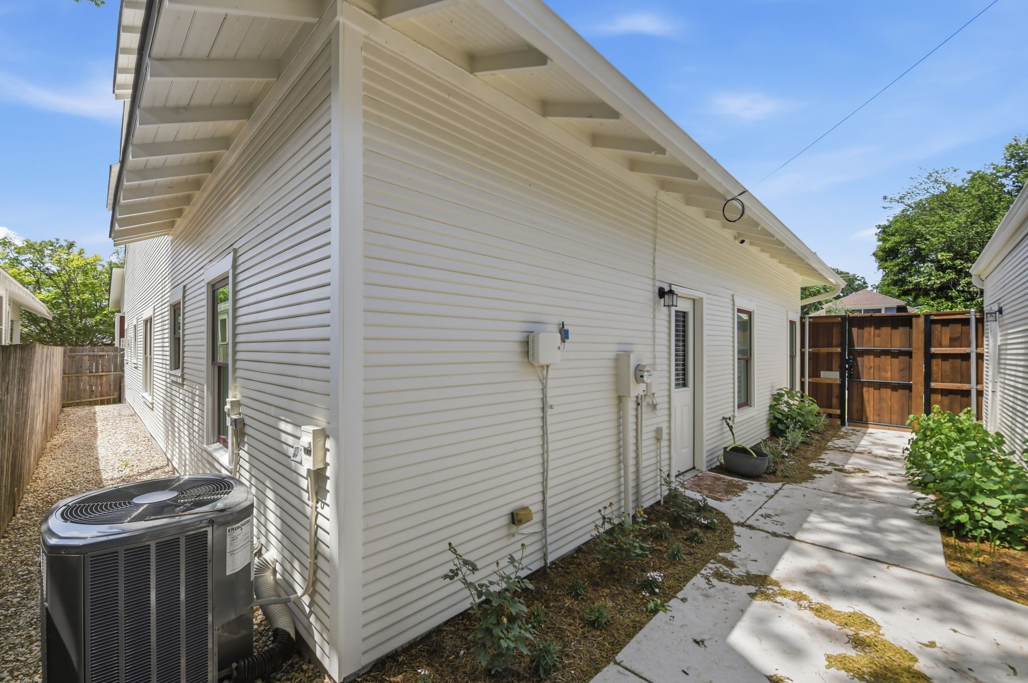 2001 Washington Avenue Fort Worth TX 76110