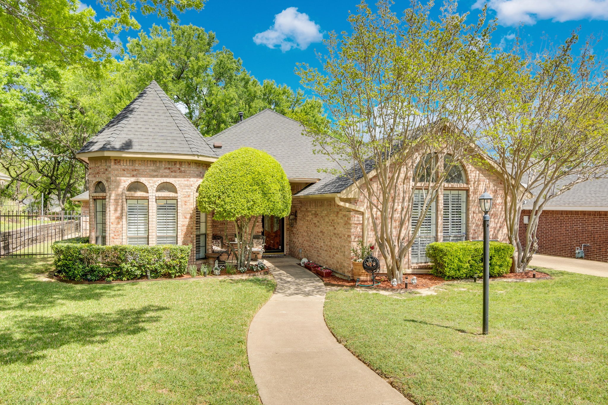 1105 Crestwood Court Desoto TX 75115