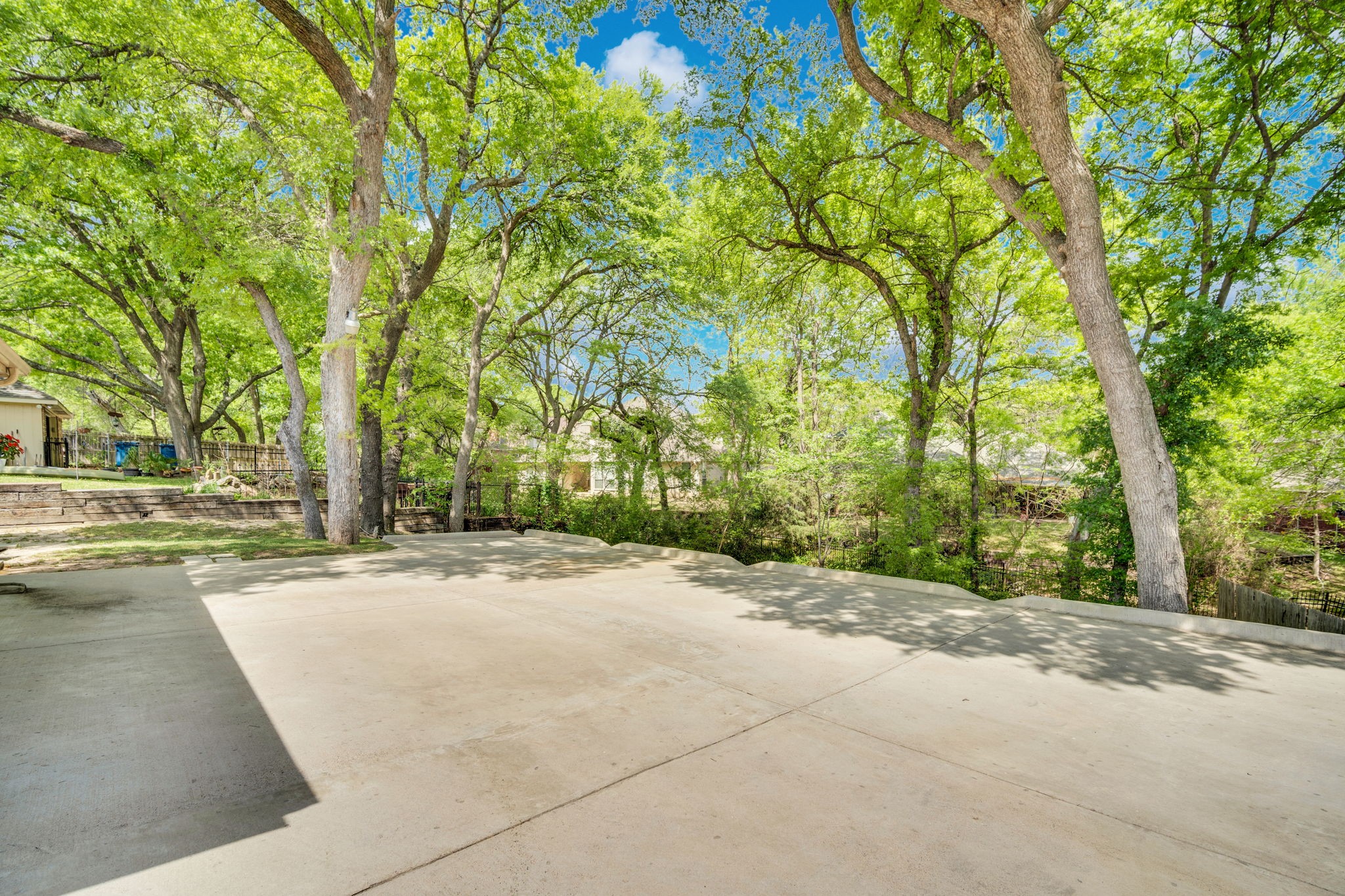 1105 Crestwood Court Desoto TX 75115