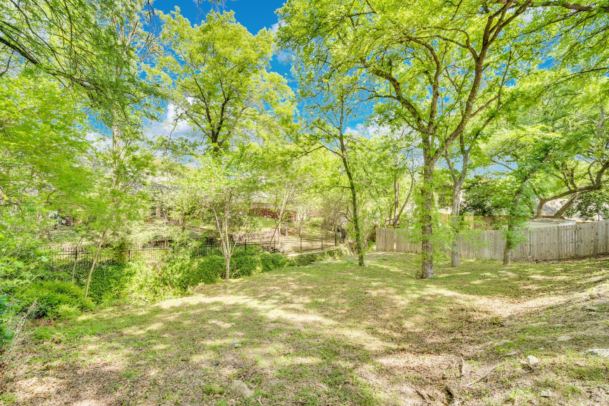 1105 Crestwood Court Desoto TX 75115