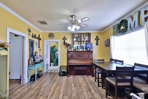 602 Commercial Avenue Anson TX 79501