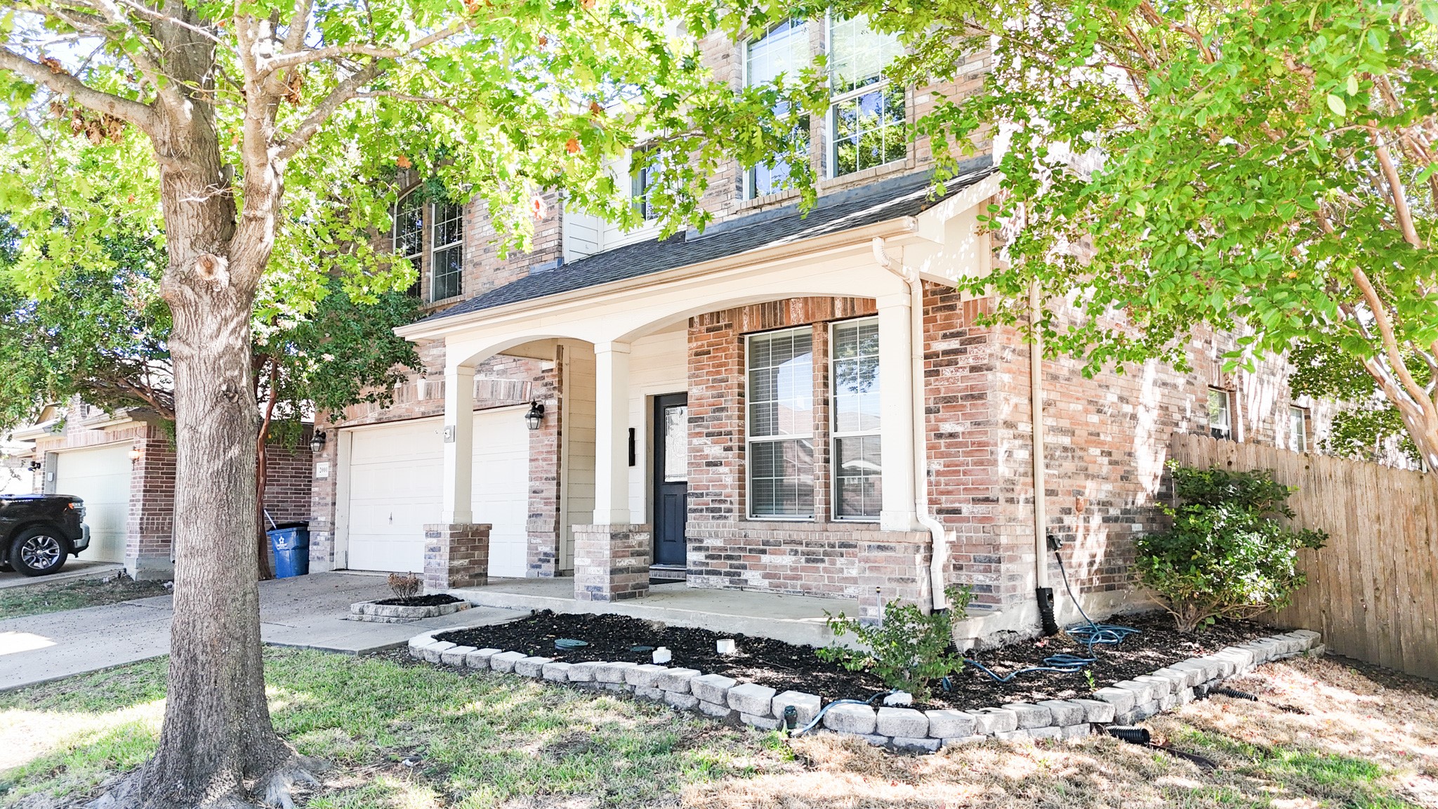2000 New Braunfels Forney TX 75126