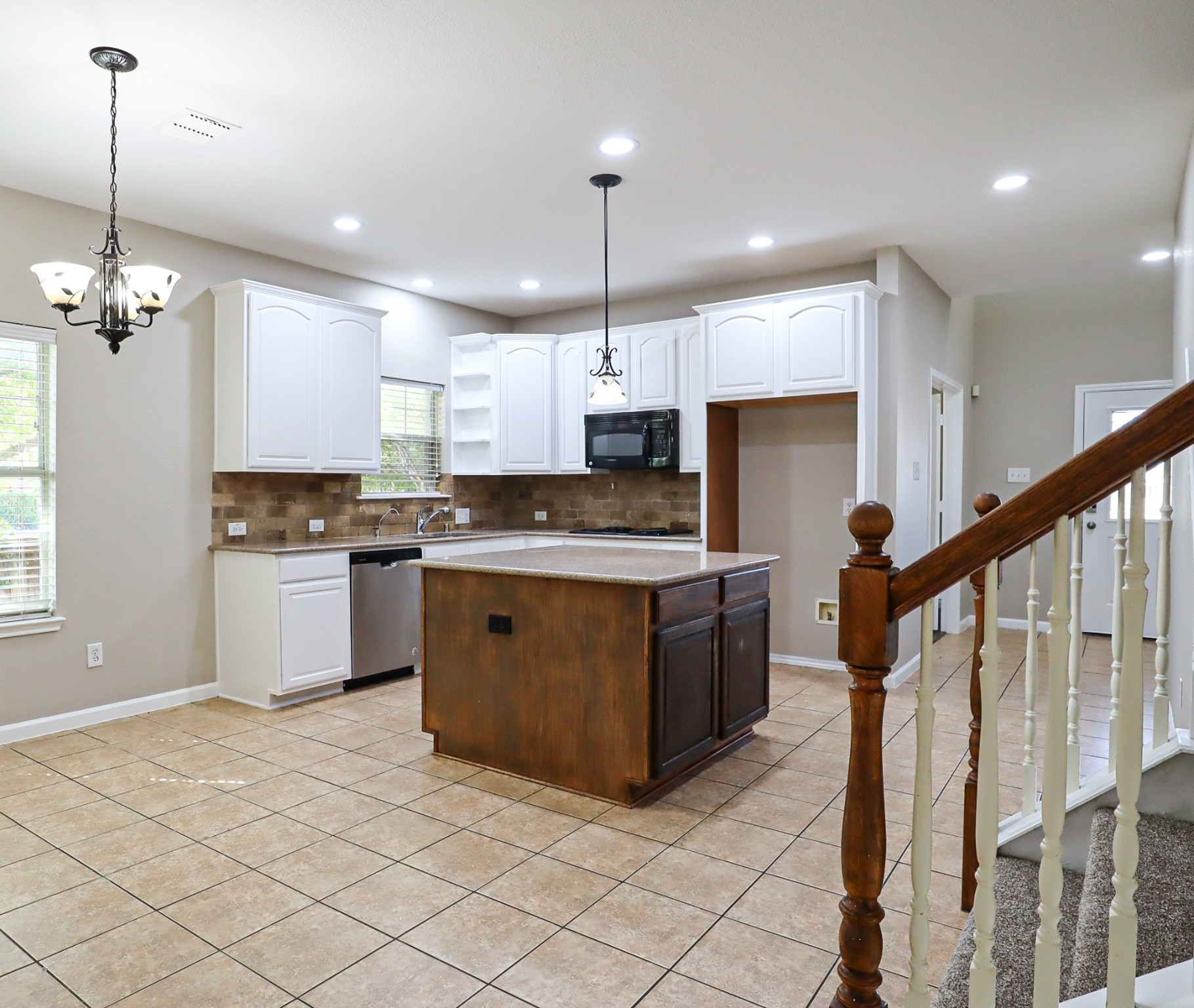 2000 New Braunfels Forney TX 75126