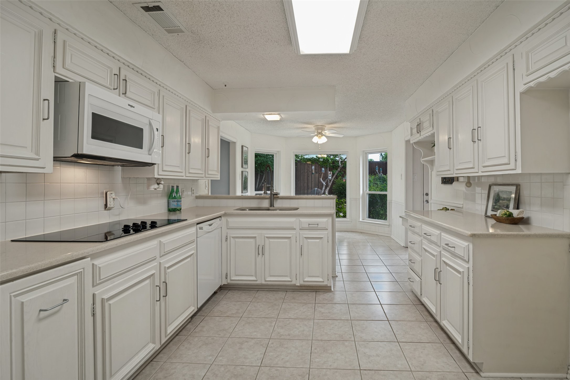 6741 Regalbluff Drive Dallas TX 75248
