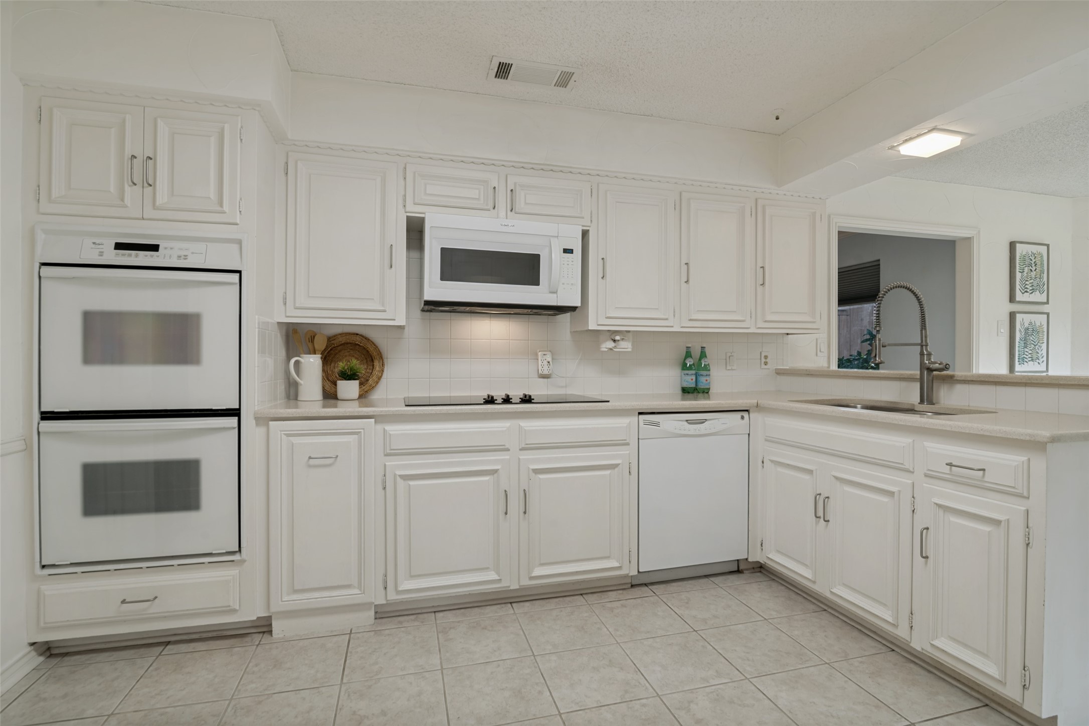 6741 Regalbluff Drive Dallas TX 75248