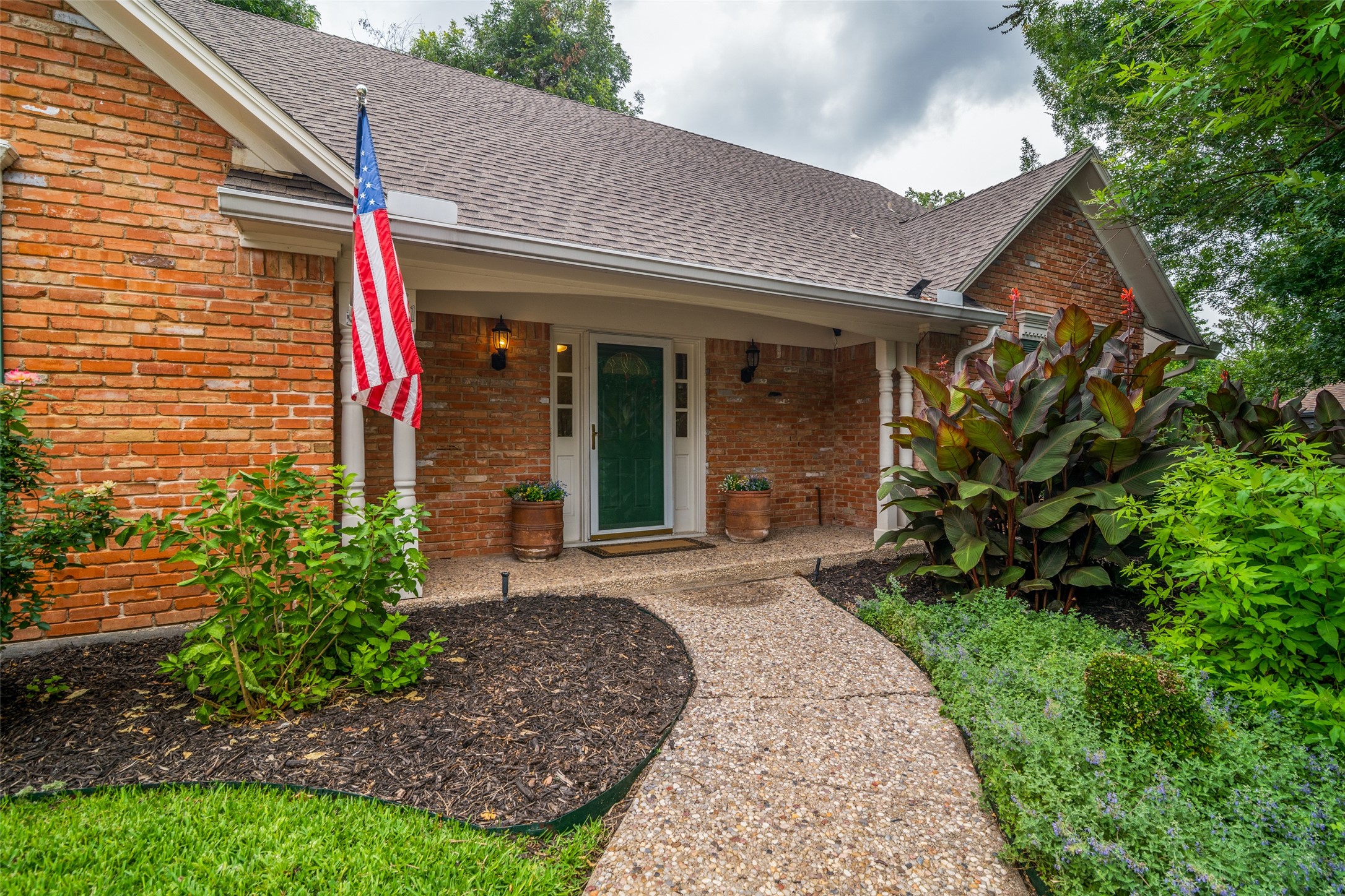 6741 Regalbluff Drive Dallas TX 75248